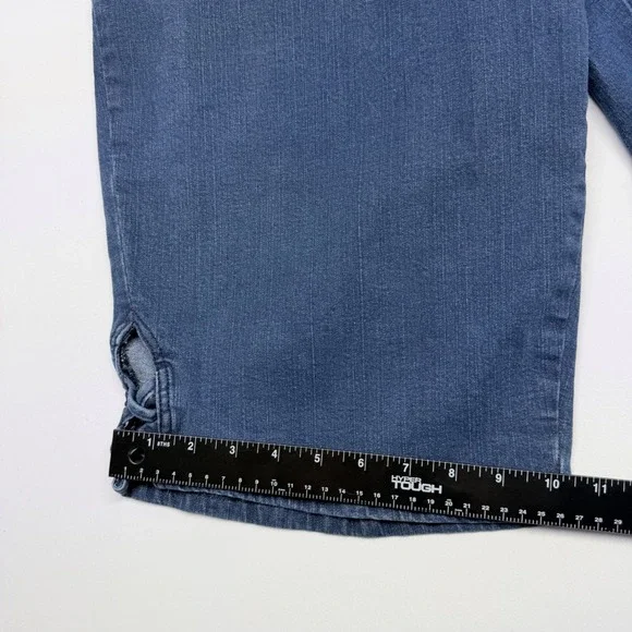 Croft & Barrow Womens 2X Blue Denim Capri Pants Elastic Waist Stretch Plus Size - Picture 9 of 10